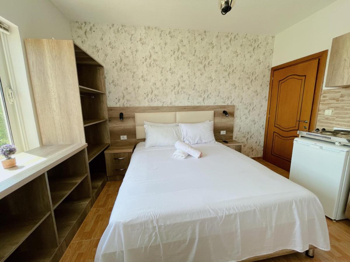 Guest House Koliqi - Hotel & Apartments Ulcinj Kültér fotó