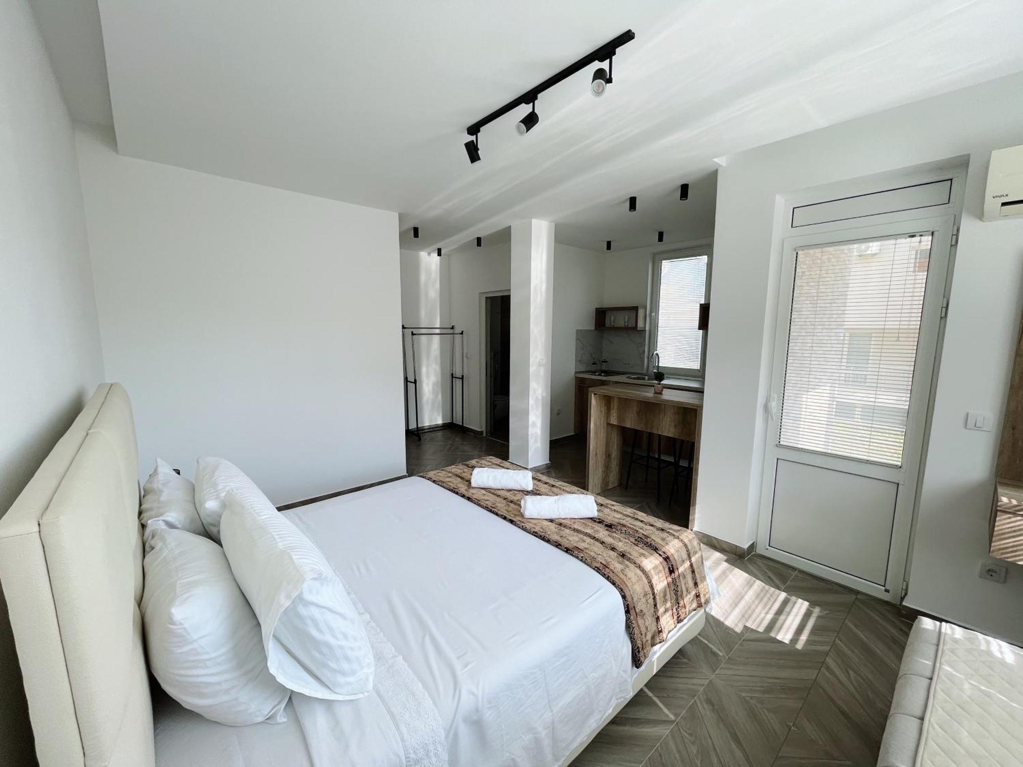 Guest House Koliqi - Hotel & Apartments Ulcinj Kültér fotó