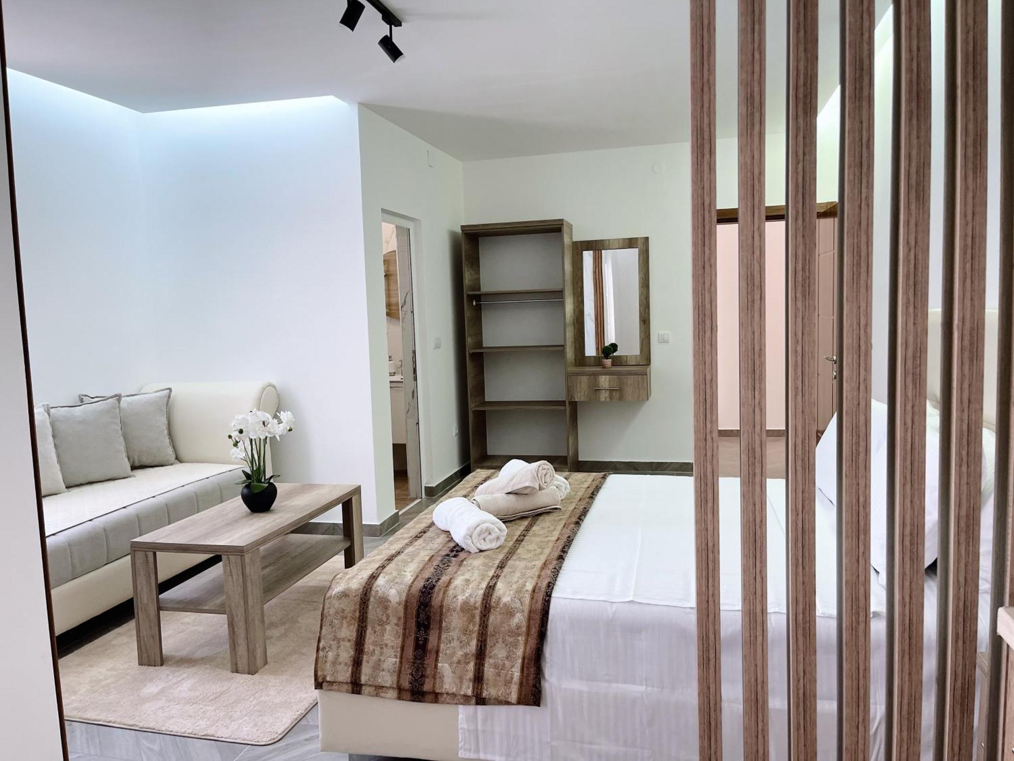 Guest House Koliqi - Hotel & Apartments Ulcinj Kültér fotó